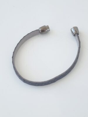 Armband snake grå. Besök blickfång.se