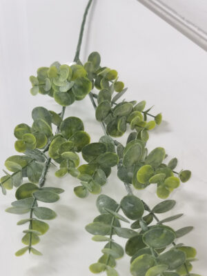 Konstgjord grön eucalyptus kvist. Besök blickfång.se