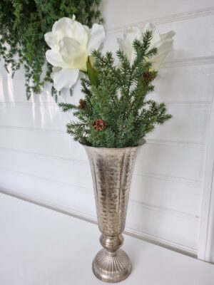 Konstgjord vit amaryllis. Besök Blickfang.se