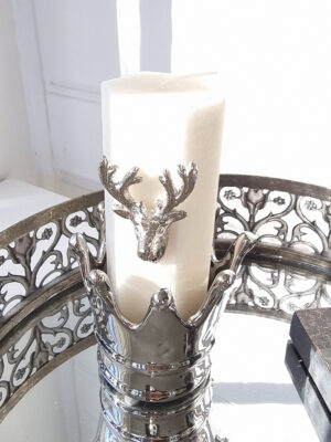 Ljuslykta liten krona i silver. Besök blickfång.se