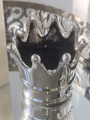 Ljuslykta liten krona i silver. Besök blickfång.se