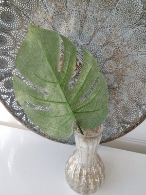 Monstera blad konstgjord. Besök blickfång.se