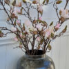 Rosa-konstgjord-magnolia-pa-stjalk