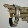 Armband ormskinn. Besök Blickfång.se