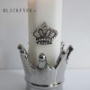 Krona i silver till ljus. Besök Blickfång.se