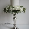 Ljusmanschett med vita blommor. Besök Blickfång.se