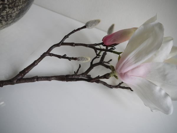 konstgjord-magnolia