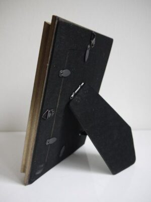 Fotoram i romantisk antik stil. Besök Blickfång.se