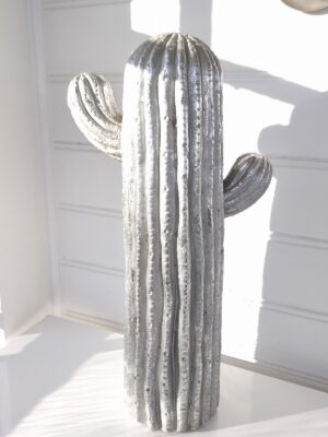 Stor-kaktus-i-silver-som-prydnadsfigur