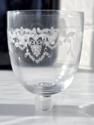 ljushållare i glas med spets dekor