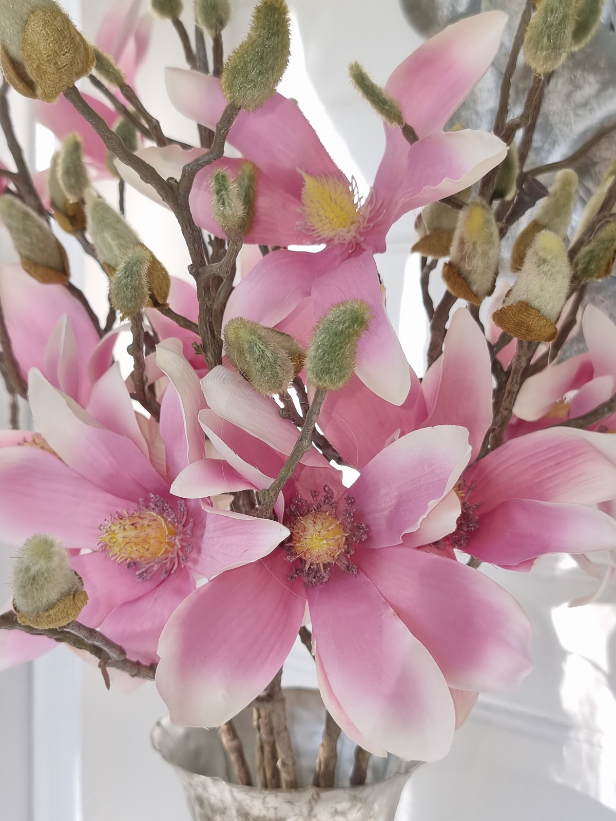 konstgjord-rosa-magnolia-1