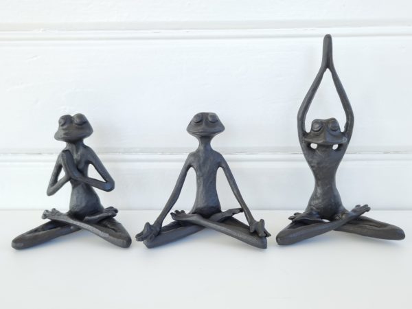 Yoga-groda-prydnadsfigur-i-jarn-3