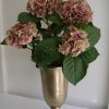 Gammalrosa konstgjord hortensia. Besök Blickfång.se