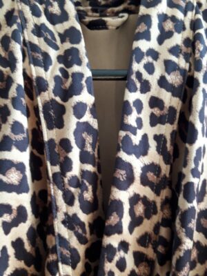 Kimono leopard print. Besök Blickfång.se