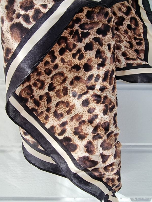 scarf-i-siden-leopardmonster-1