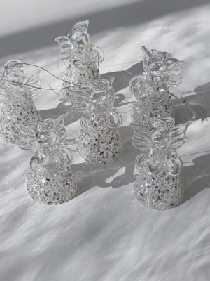 Liten glasängel med glitter. Besök blickfång.se