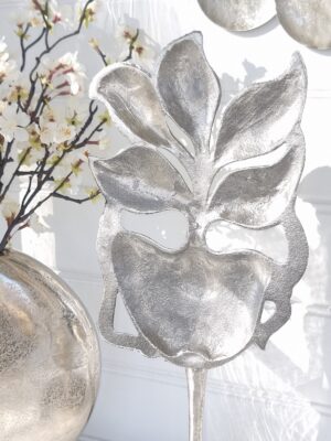 Dekoration mask i silver. Besök blickfång.se