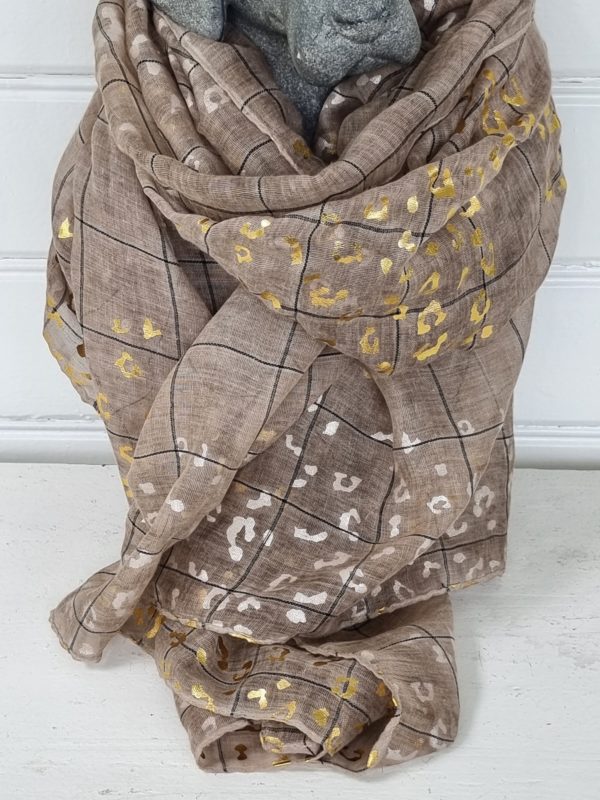 Beige scarf med guld och silver-1