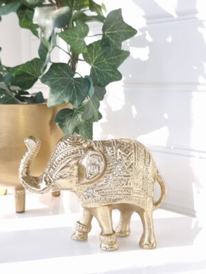 Dekoration elefant i guld metall. Besök blickfång.se