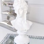 Roman Greek vit liten staty. Besök blickfång.se
