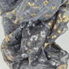 gra-scarf-med-monster-i-guld-och-silver-1