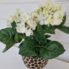 Konstgjord liten vit hortensia. Besök Blickfång.se