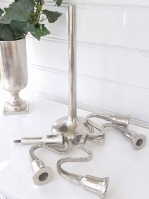 Kandelaber till fem ljus i ruff silver. Besök Blickfång.se