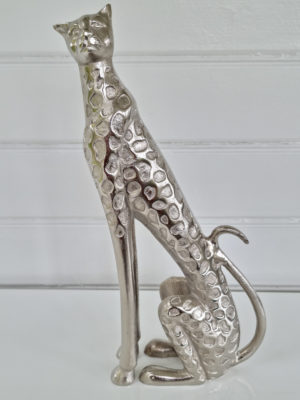 Leopard dekorationsdjur i silver metall. Besök Blickfång.se