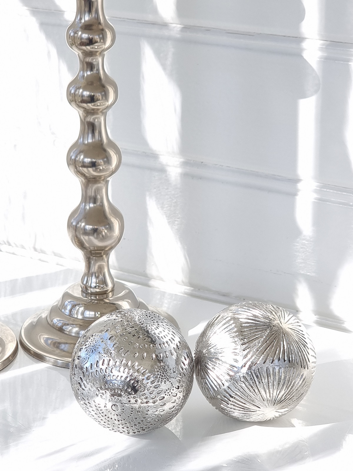 rund-kula-i-silver-for-dekoration-1