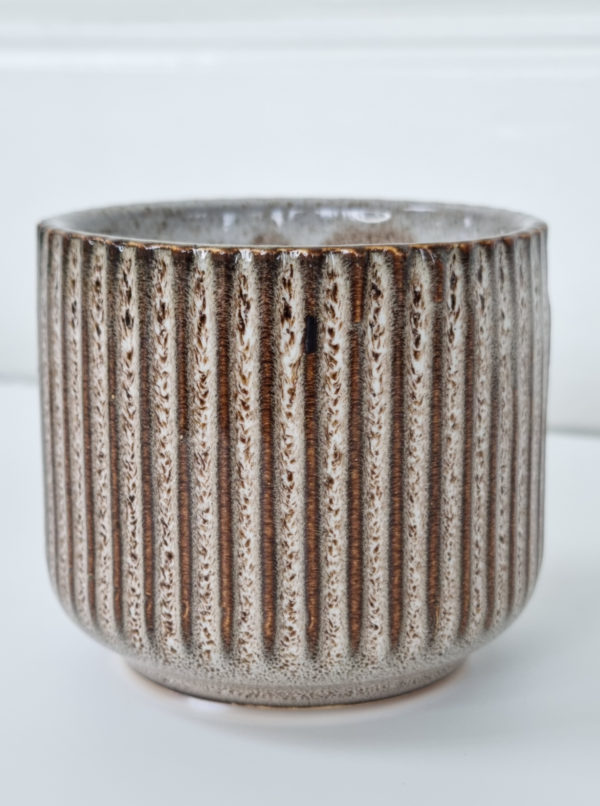 Liten-kruka-brun-keramik-1
