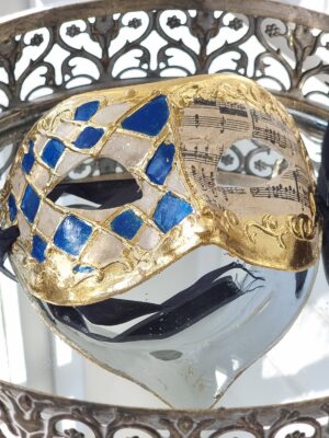 Mask dekoration i blått och guld. Besök Blickfång.se