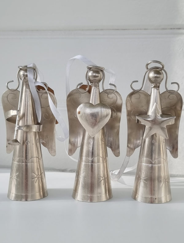 angel-silver-metall-med-bjallra