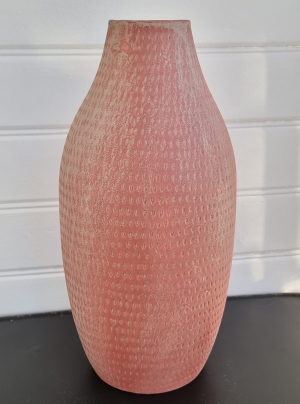 Stor-vas-i-rosa-keramik-1