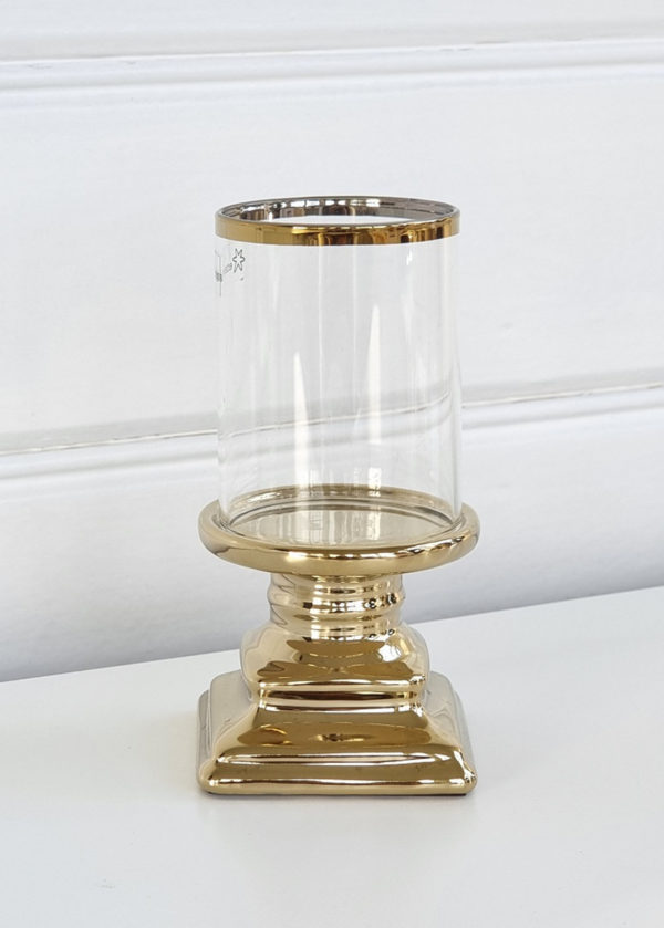 liten-ljuslykta-i-guld-med-glascylinder