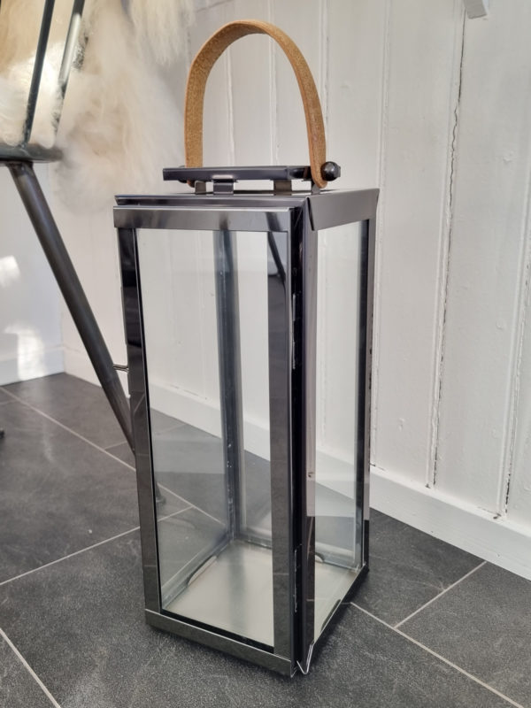 golvlykta-metall-stilren-design