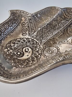 Fatima hand fat i antik silver. Besök blickfång.se