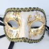 teater-mask-med-detaljer-i-guld-2