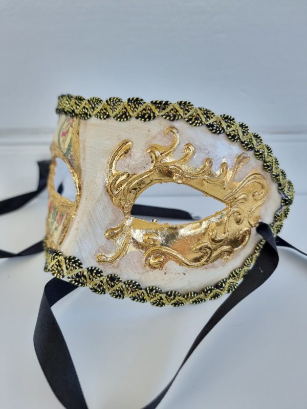 teater-mask-med-detaljer-i-guld-4