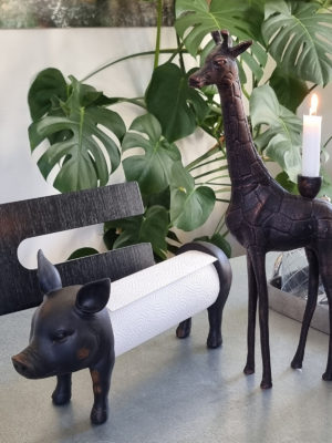 Hushållspappershållare gris. Besök blickfång.se