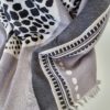 scarf-djurprint-svart-gratt-vitt-2