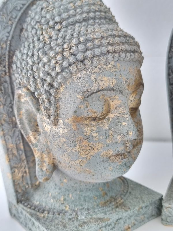 Bokstod-med-buddha-ansikte-3