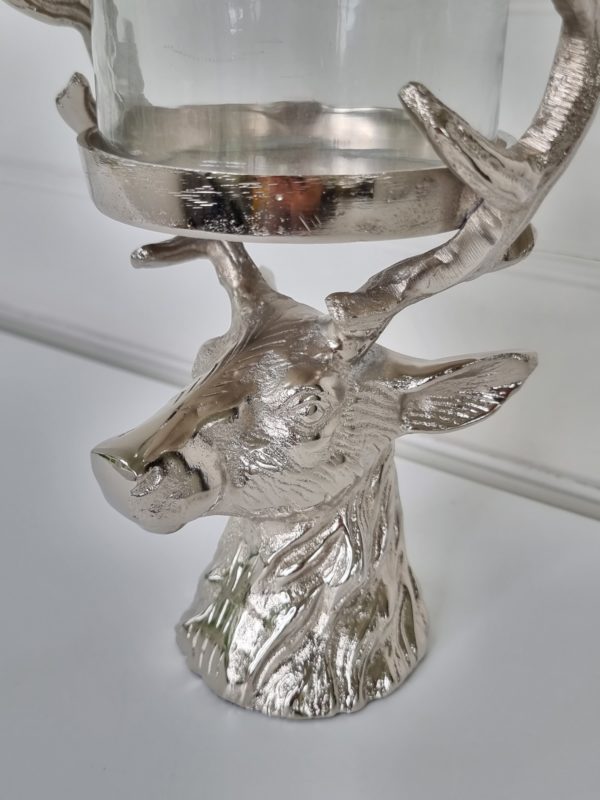 Hjort-ljusstake-i-silver-med-glascylinder-1