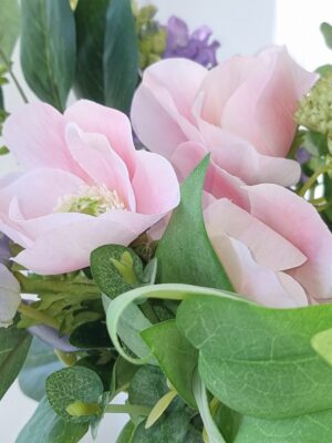 Konstgjord blombukett. Besök blickfång.se
