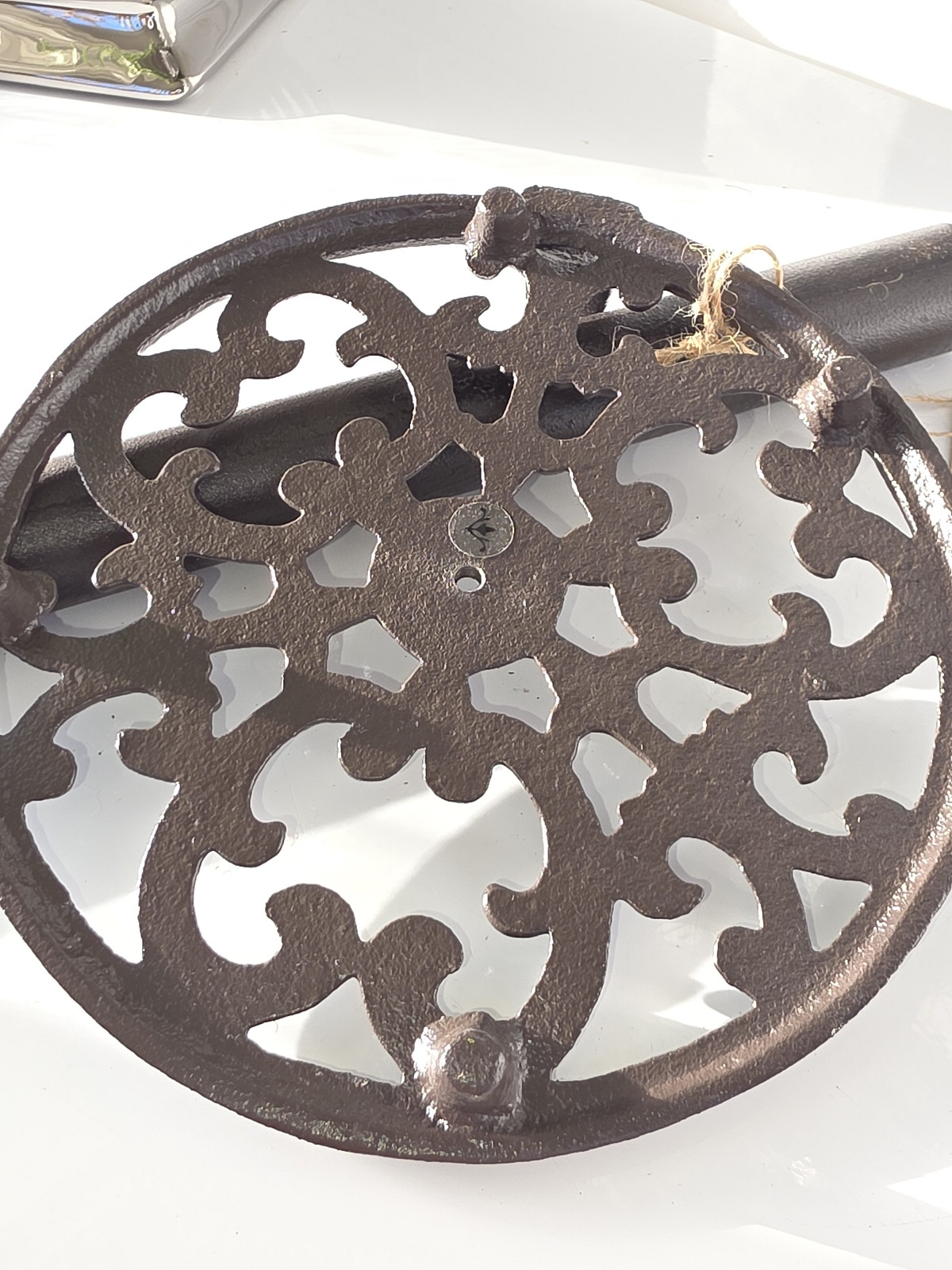 Pappershallare-i-gjutjarn-lantstil-9