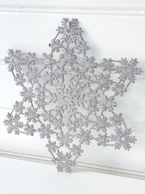 Stjärna snöflinga dekoration till jul. Besök blickfång.se