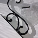 Svart lyktkrok till väggen. Besök blickfång.se