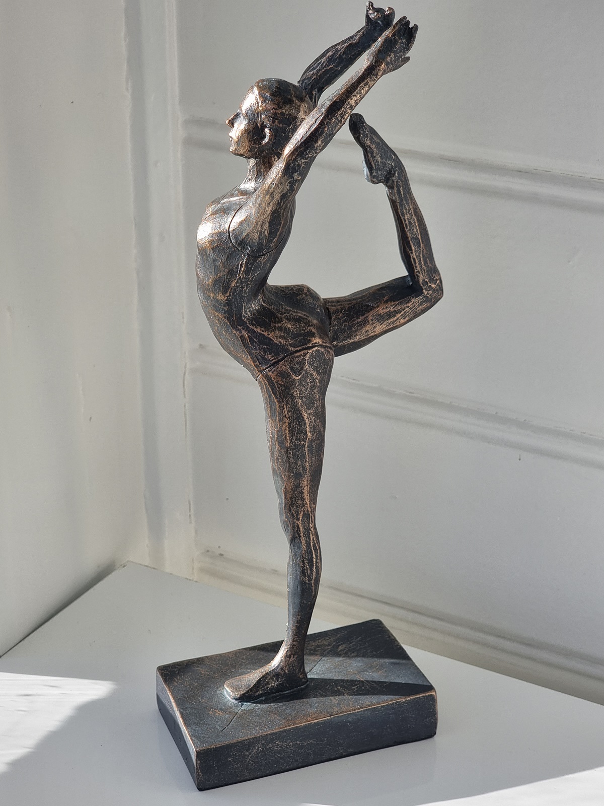 Ballerina dansare figur balett skulptur. Besök blickfång.se