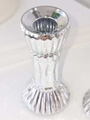 Ljusstake par i fattigmanssilver. Besök blickfång.se