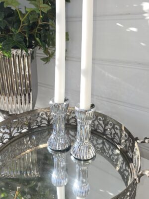 Ljusstake par i fattigmanssilver. Besök Blickfång.se