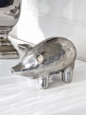 Spargris i silver dekoration. Besök blickfång.se